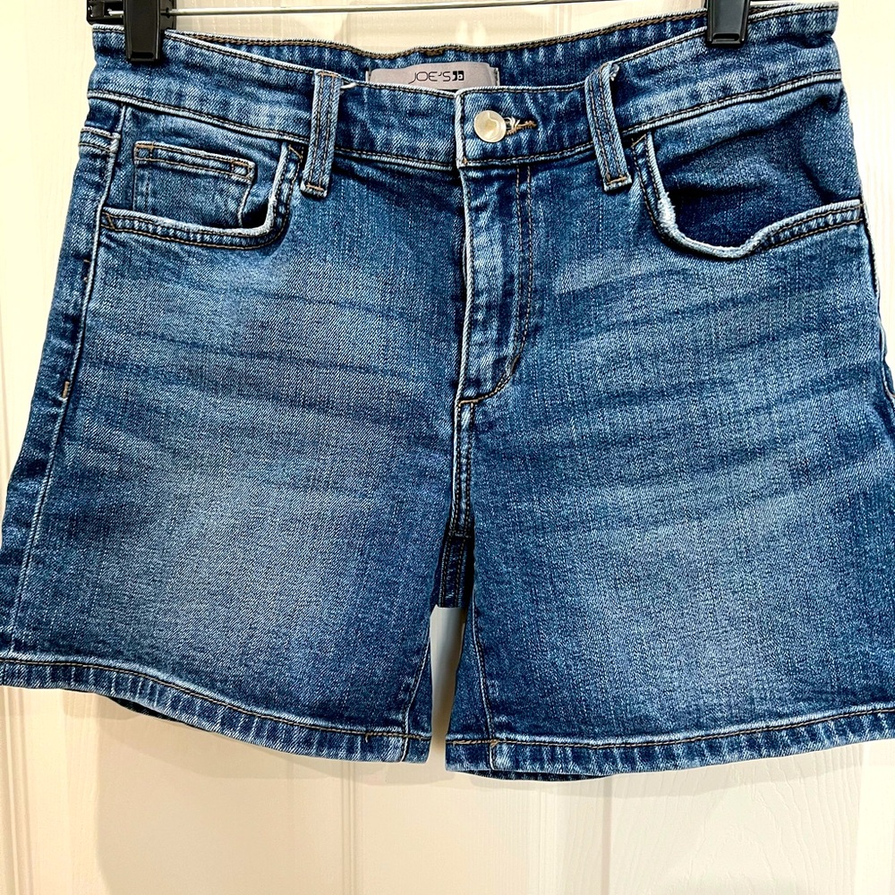 Joe’s Cassandra Jean shorts, light wash clean hem, size 28